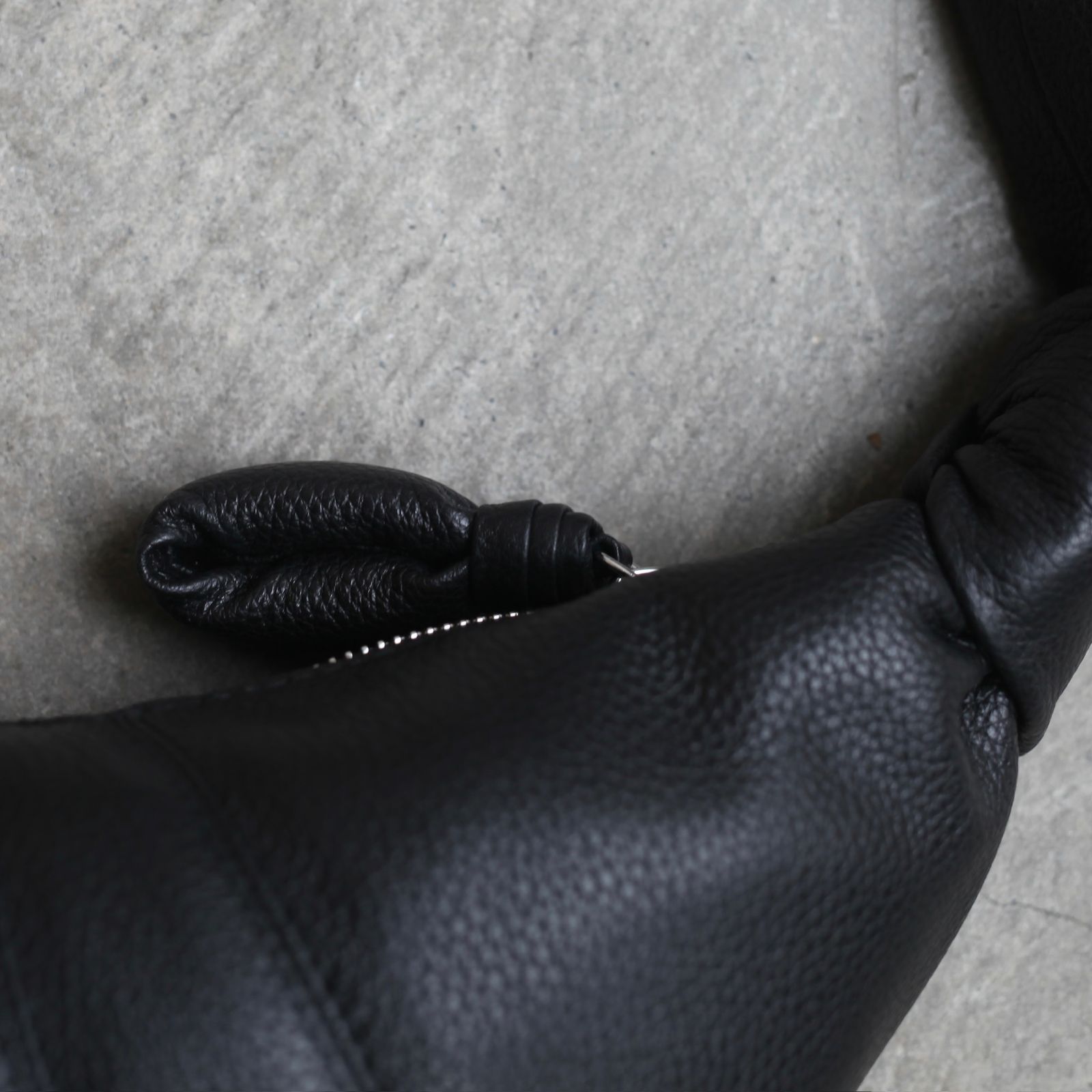 【残りわずか】Small Croissant Bag(COW LEATHER)