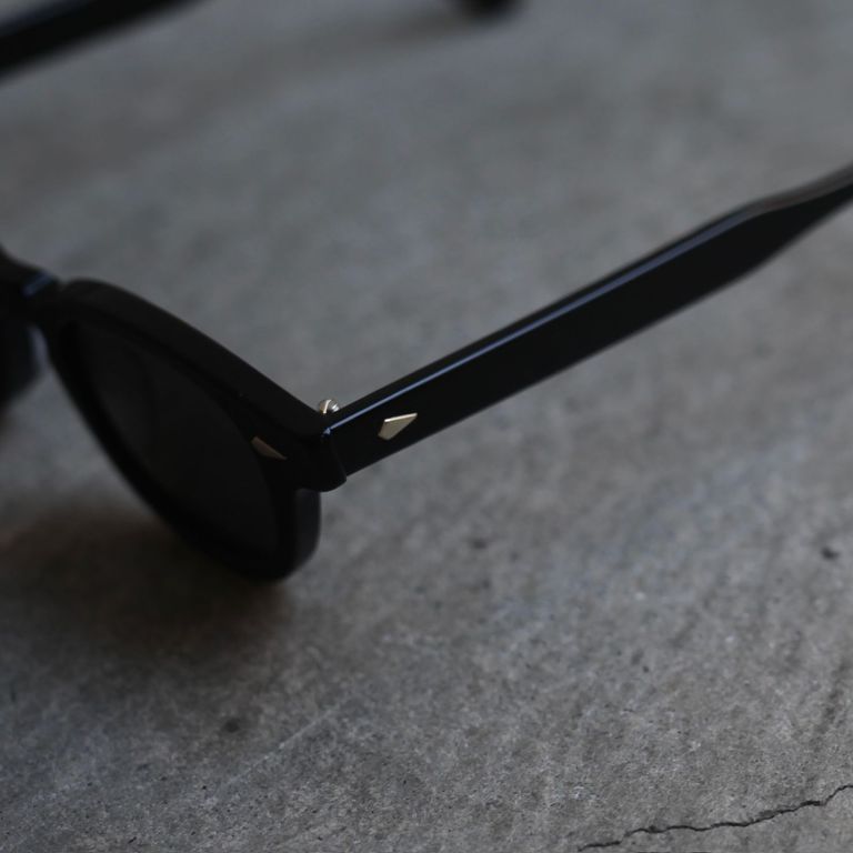 レンズ : DARK GRAY