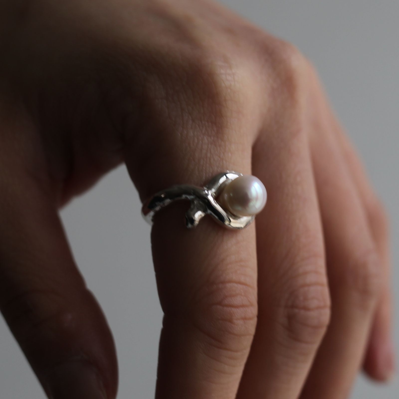 【お取り寄せ注文可能】Flow Hoop Pearl Ring