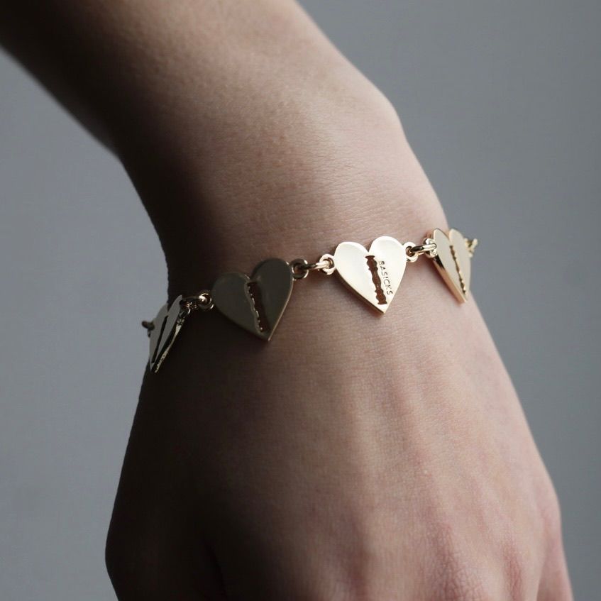 【残りわずか】Multi Heart Razor Bracelet(GOLD)