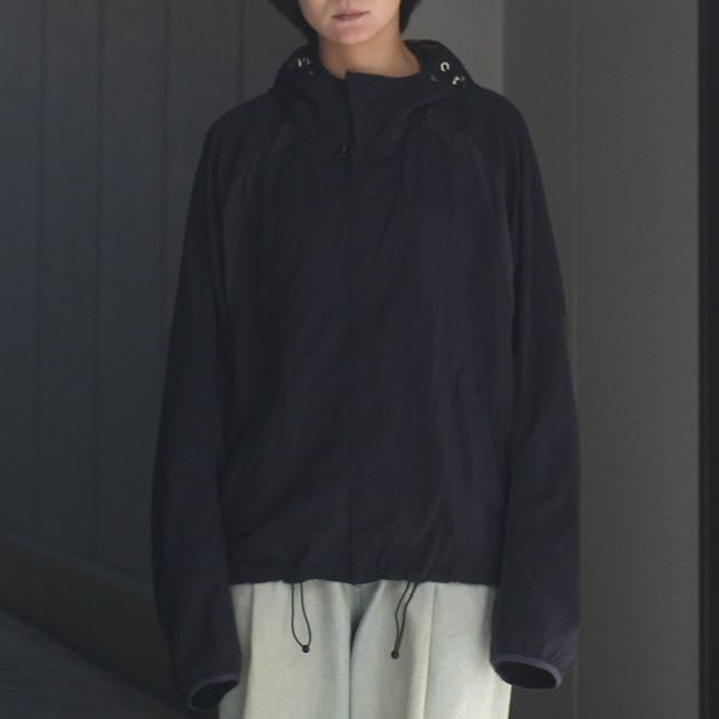 【残りわずか】Paneled Hooded Jacket