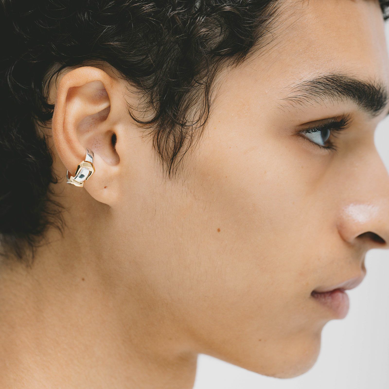 【お取り寄せ注文可能】Buckle Ear Cuff(SILVER×GOLD)