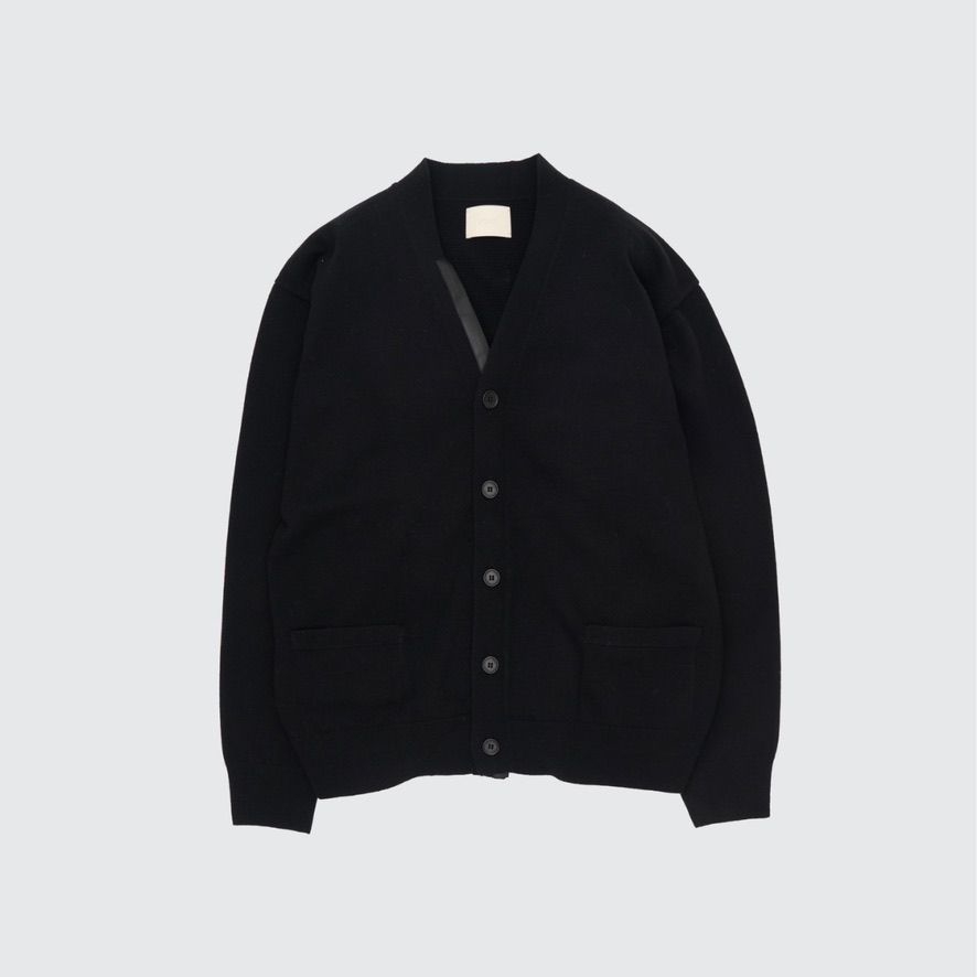 【残り一点】Fine Gauge Cardigan