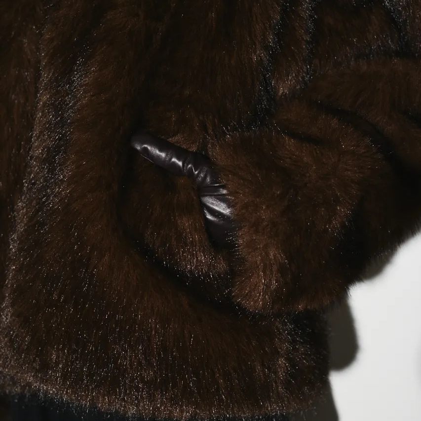 【残り一点】High Collar Faux Fur Jacket