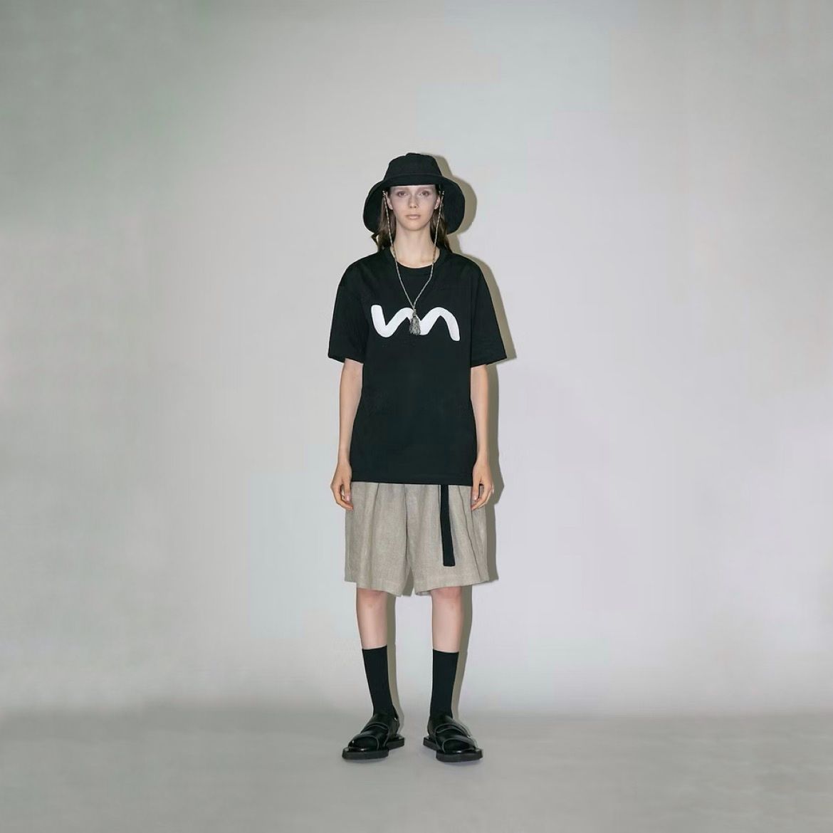 【残り一点】Mロゴ刺繍Tee