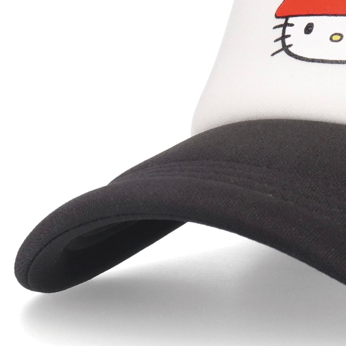 【残り一点】Hello Kitty Trucker Mesh Cap