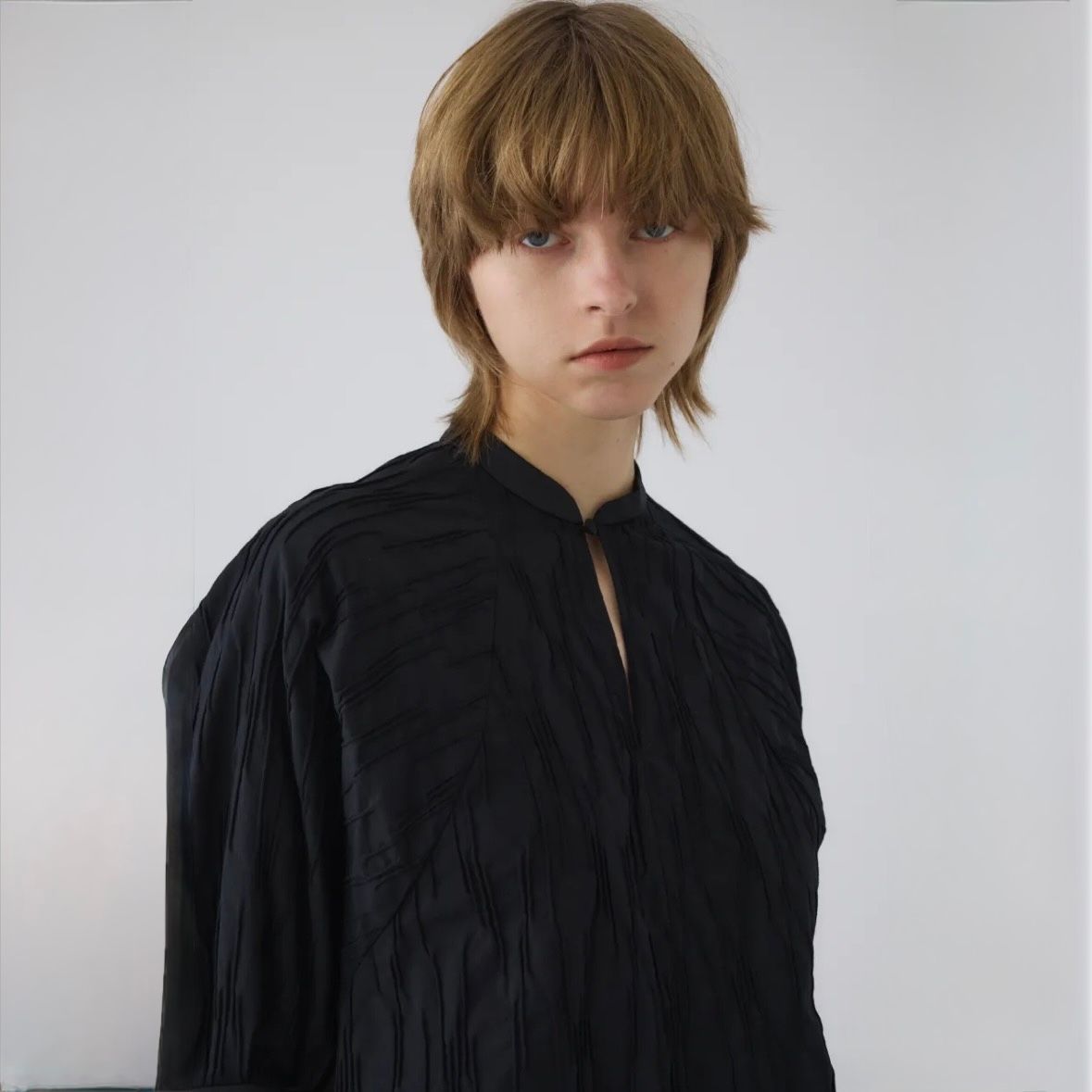 【残り一点】Tuck Pleats Raglan Blouse