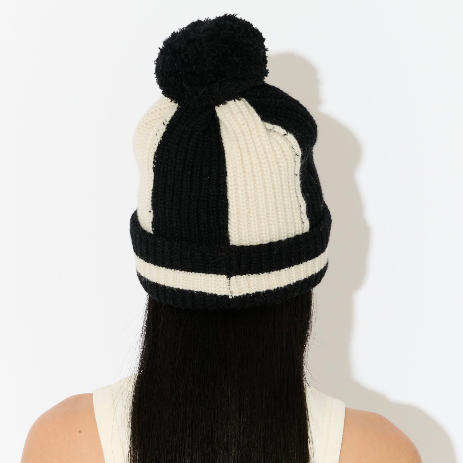 【残りわずか】Pompom Beanie