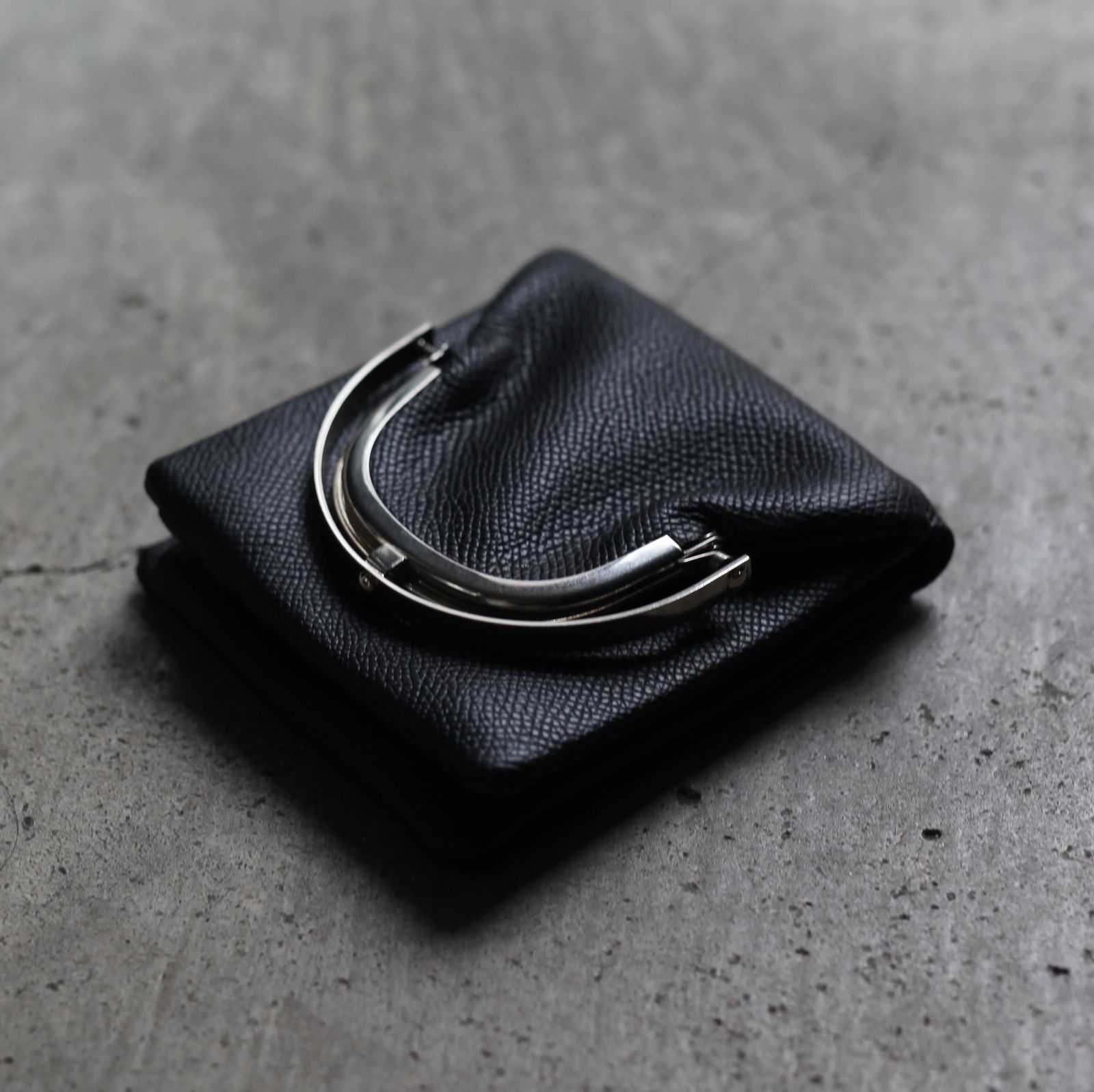 ED ROBERT JUDSON - 【再販売通知受付可能】Frame Half Wallet(ODD