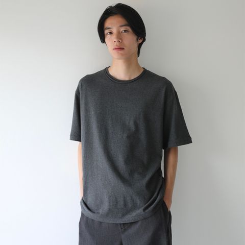 【残り一点】Library Raw-Edge Tee