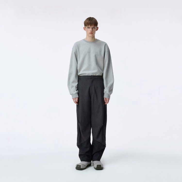 【残り一点】Titan Sweatshirt Product. 45