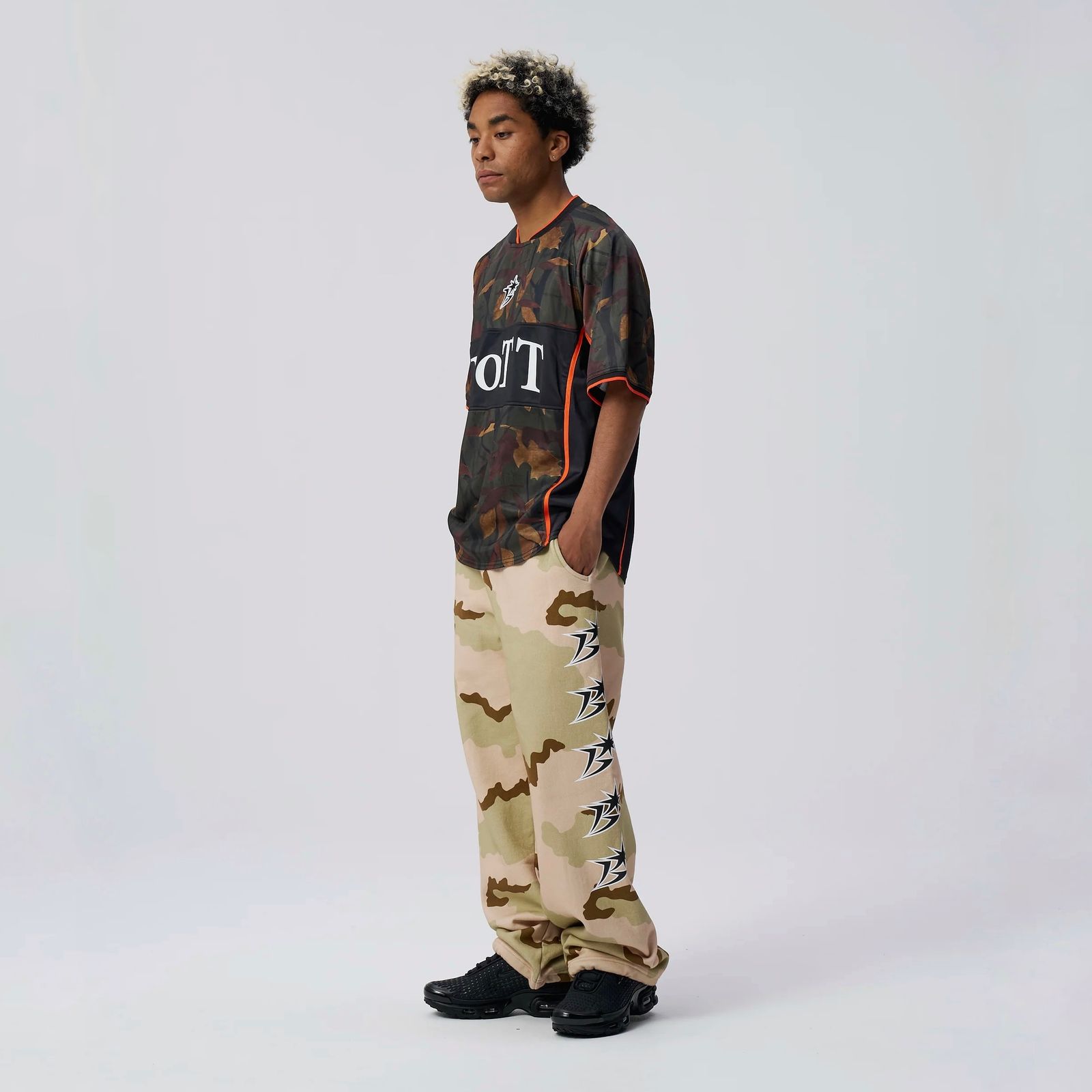 【残り一点】Camo Football Shirt