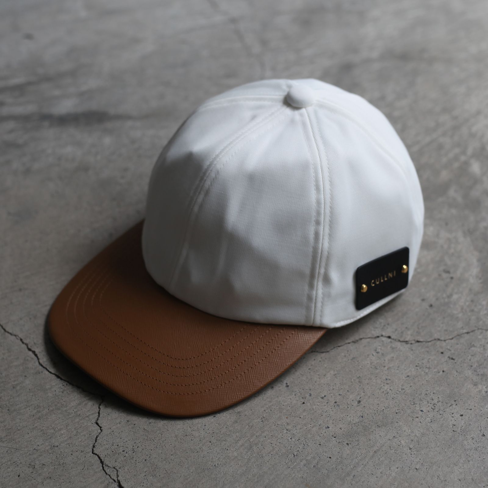 CULLNI - 【残り一点】Bicolor Leather Visor Cap | ACRMTSM ONLINE STORE