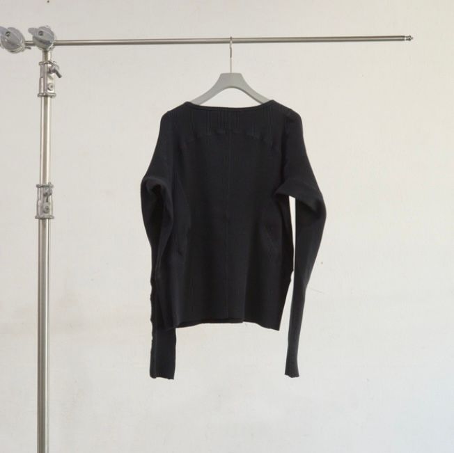 【残りわずか】Panelled Ribbed Long Sleeve T-shirt