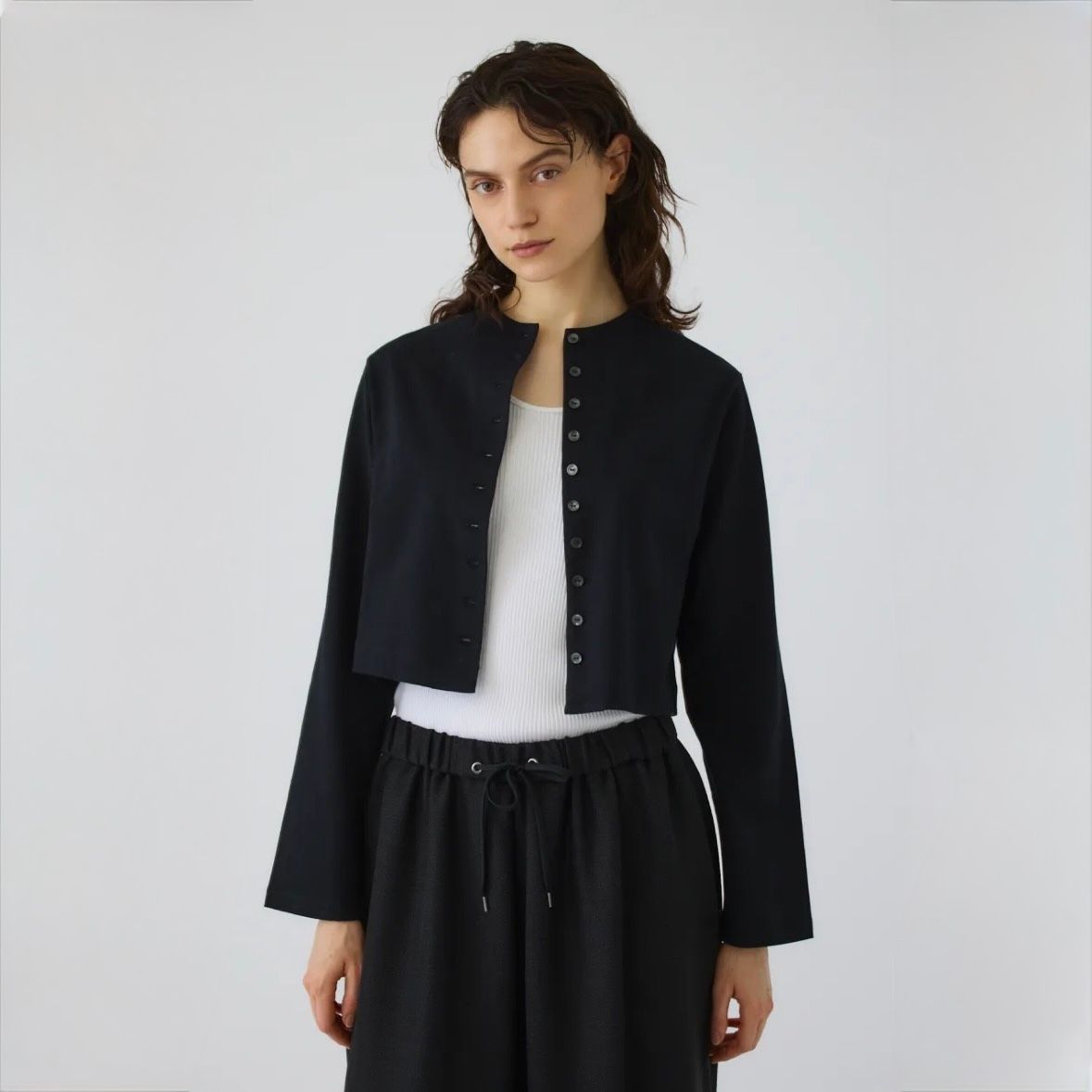 【残り一点】Neck Darts Cut Long T/SH