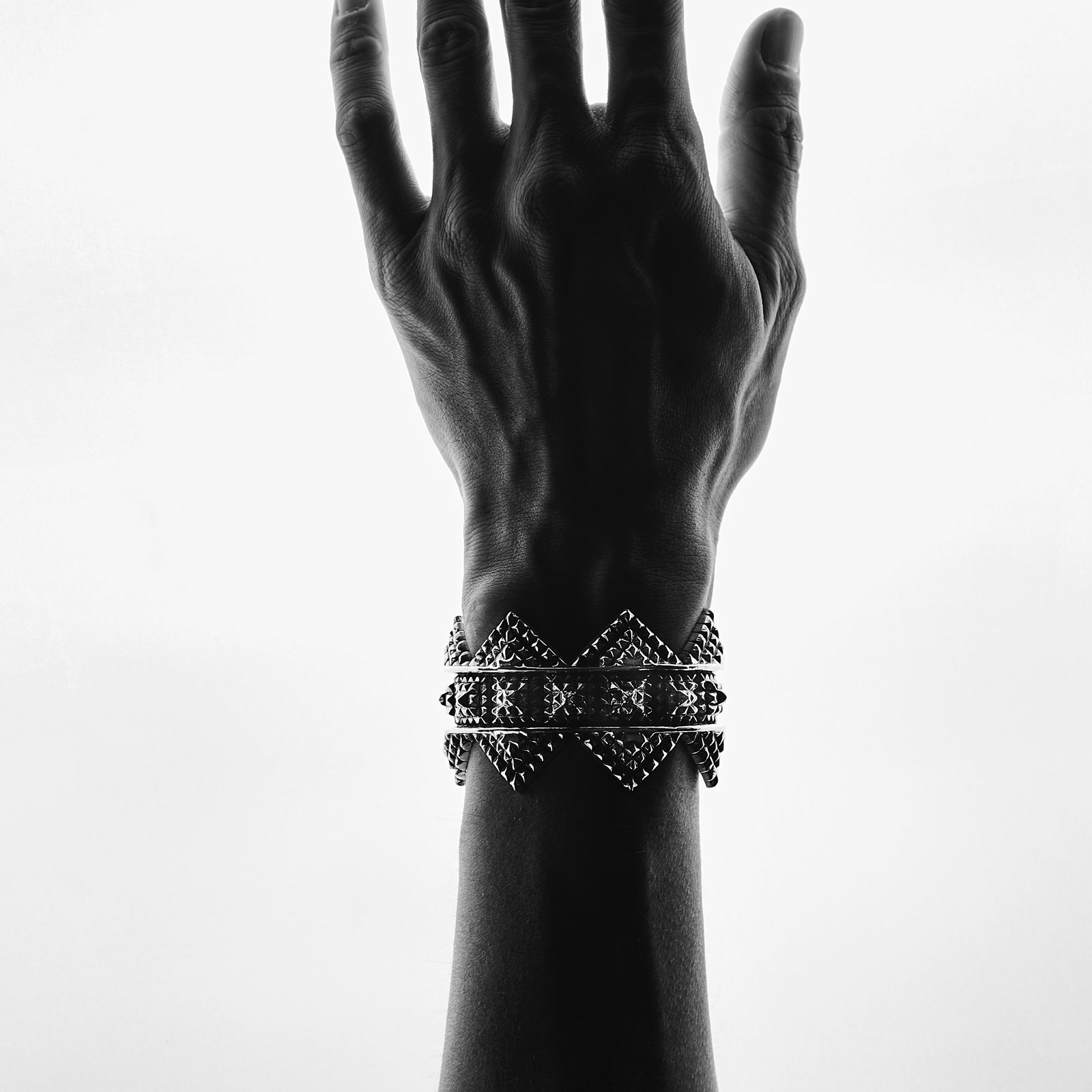 【お取り寄せ注文可能】Triangle E Bangle(SILVER)