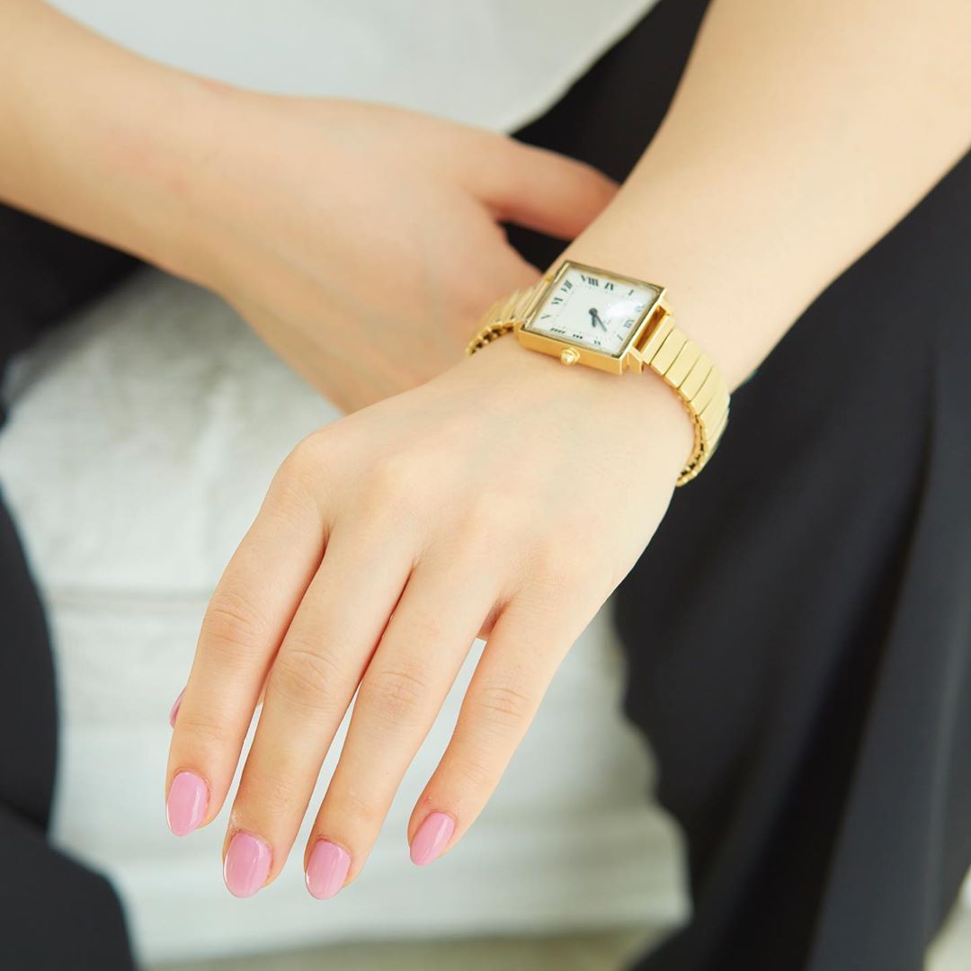 【お取り寄せ注文可能】CARRÉ Extension(WOMEN)