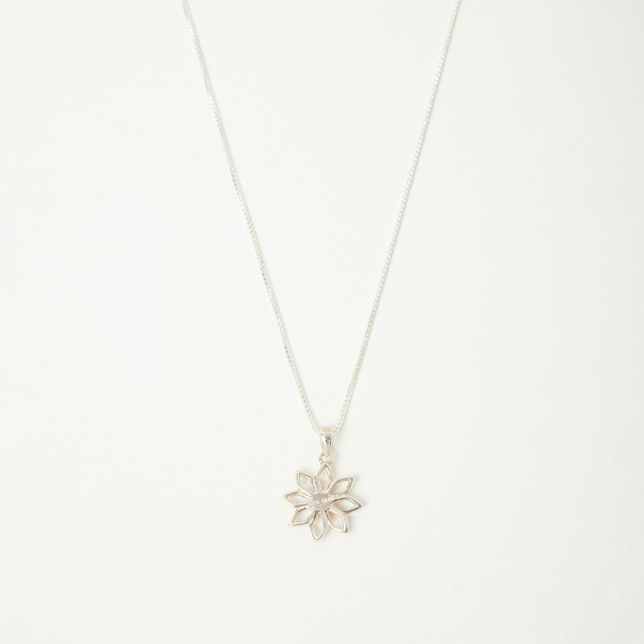 【残りわずか】Flower Necklace