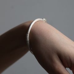 【お取り寄せ注文可能】ウロボロスバングル(SILVER)