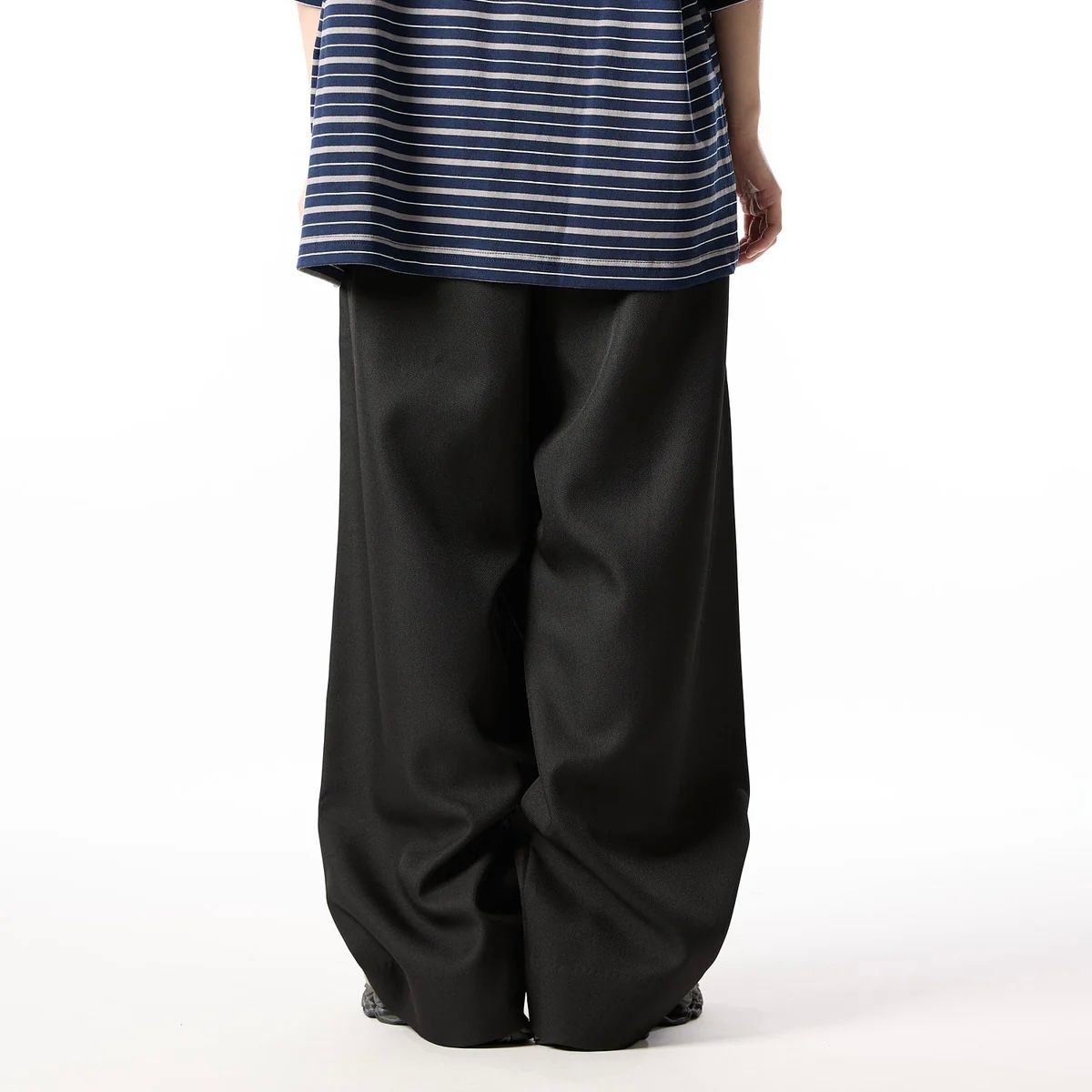 【残り一点】3Tuck Easy Trousers