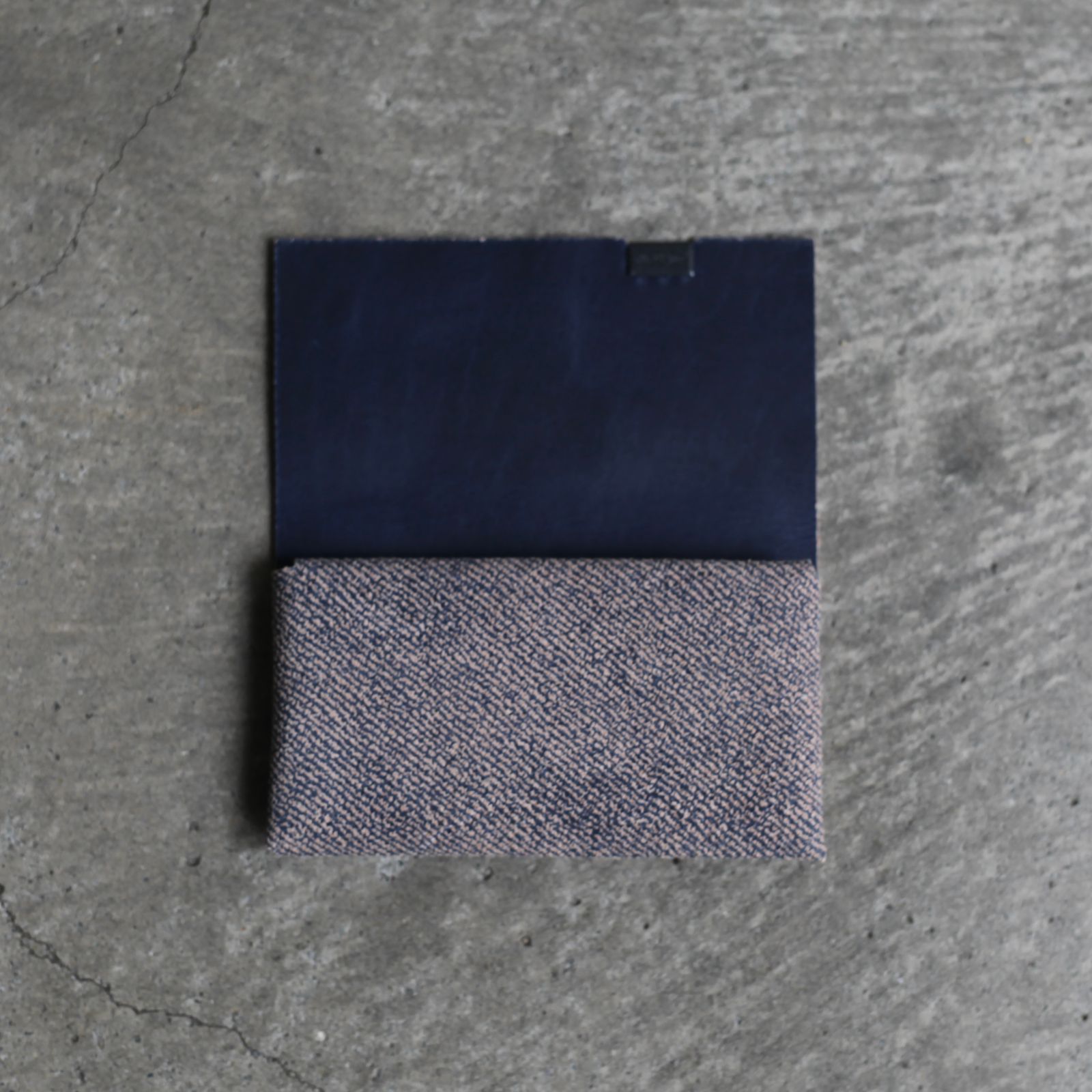 【残り一点】カードケース