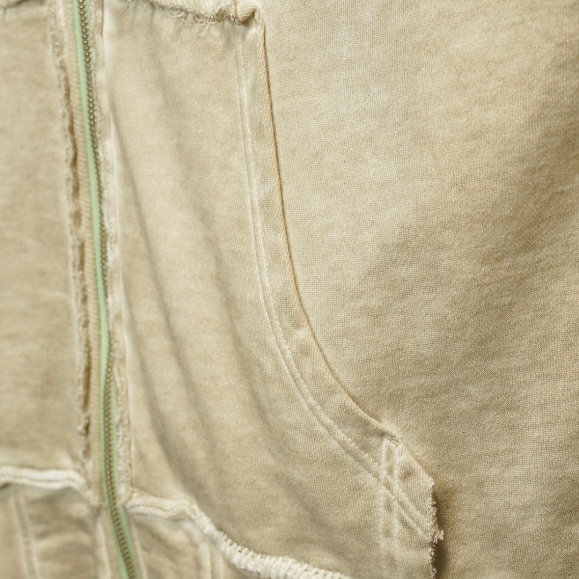 【残り一点】Over-Dye Embroidery Prime-Over Sweat Zip Hoodie