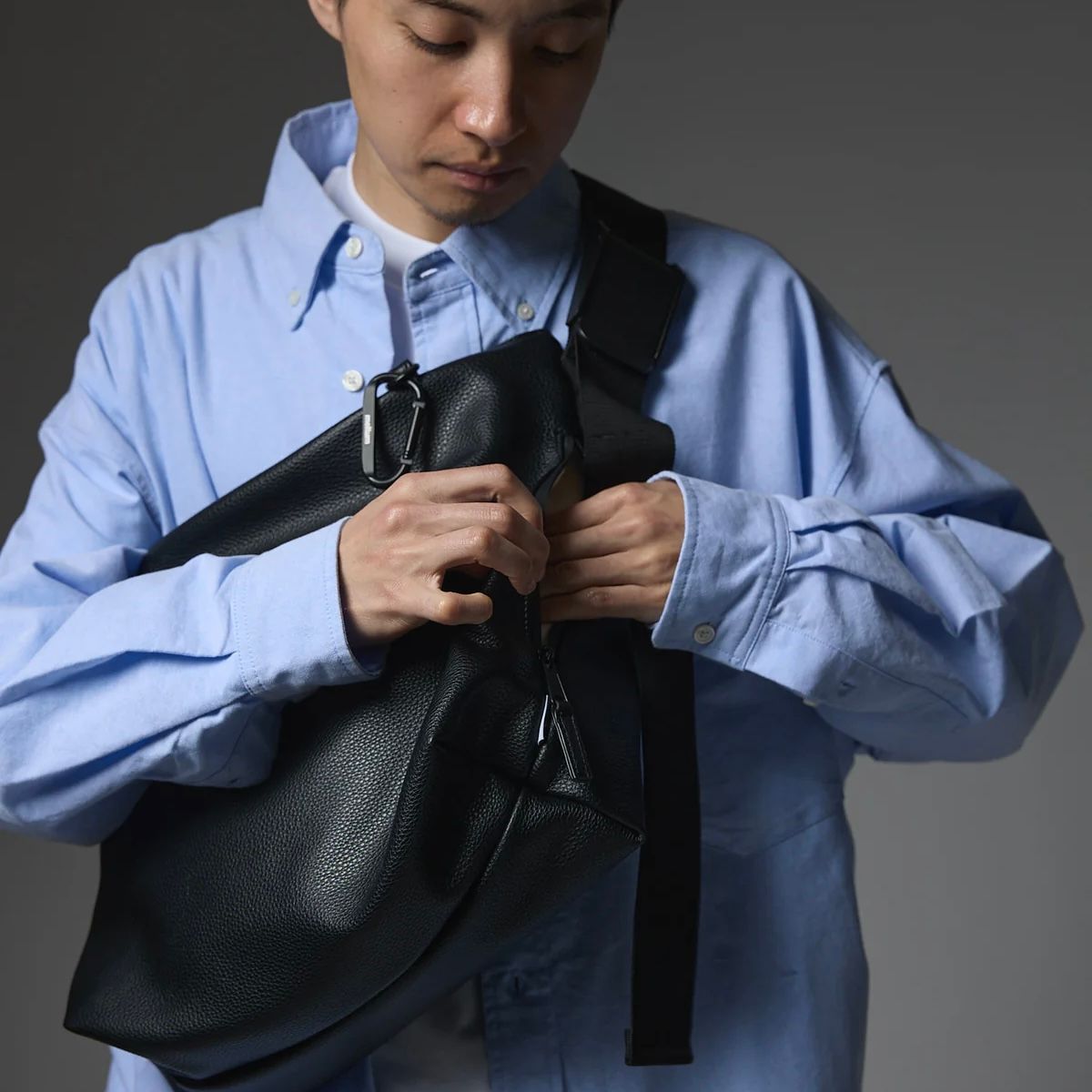 【残り一点】Leather Messenger Bag(M)