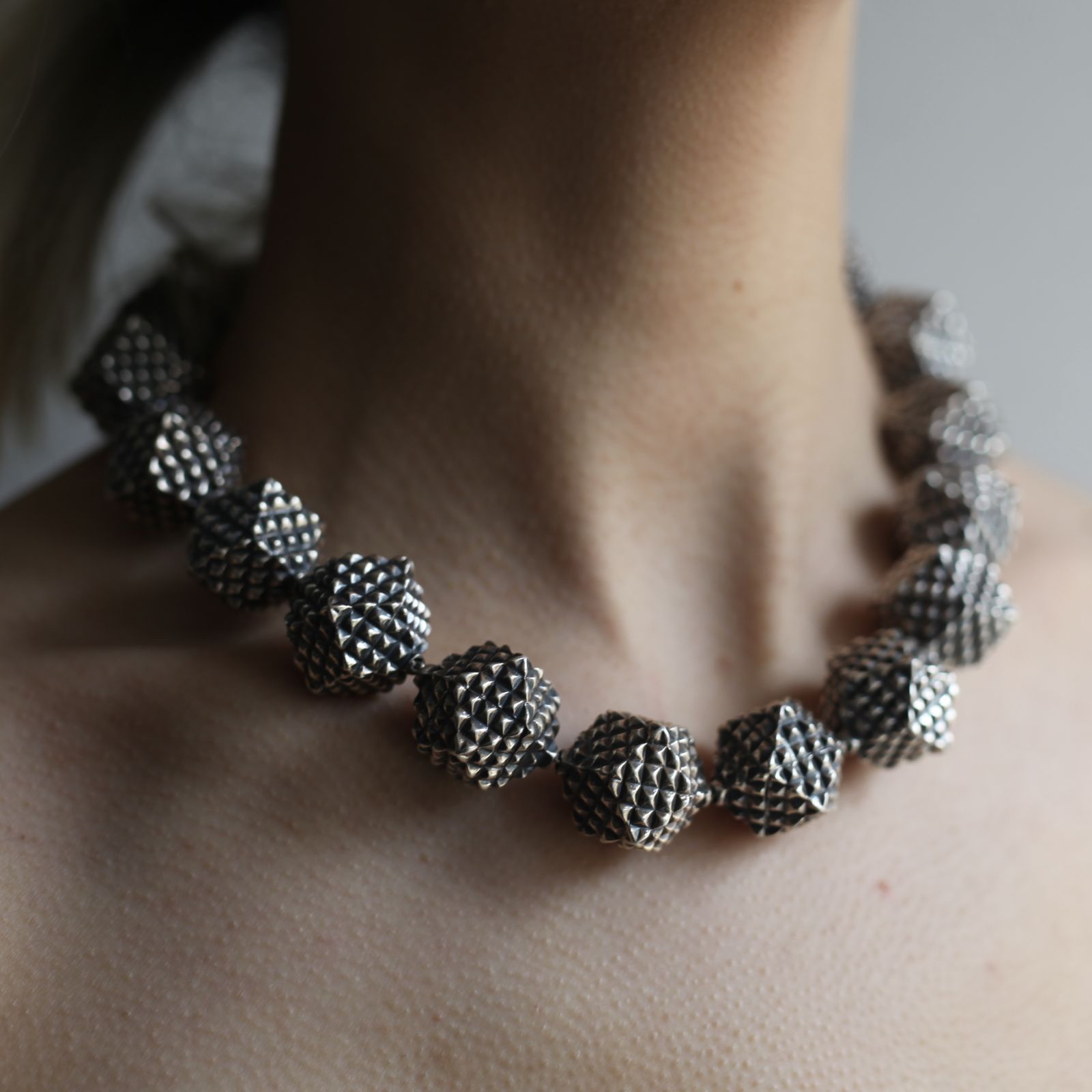 【お取り寄せ注文可能】Microcosm Choker(SILVER)
