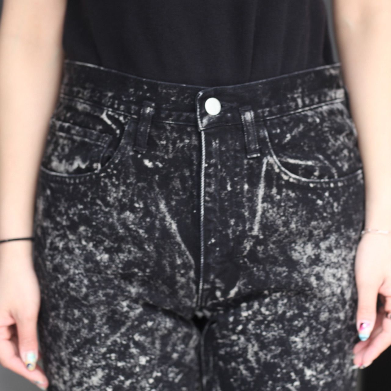 【残り一点】Breached Ordinary City Curtain Legs