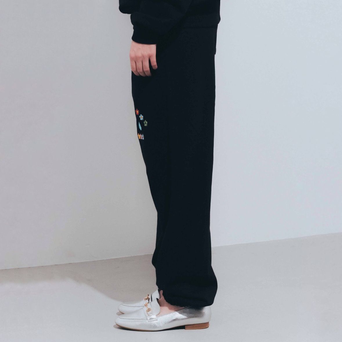 【残り一点】Sample Embroidery Sweat Pants