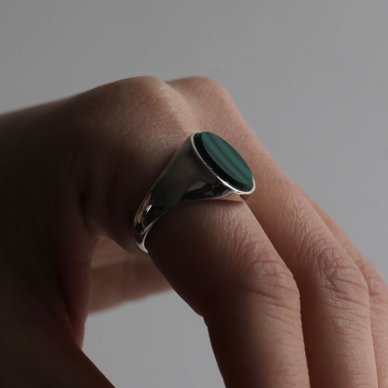【残り一点】Signet Oval Ring L(MALACHITE)