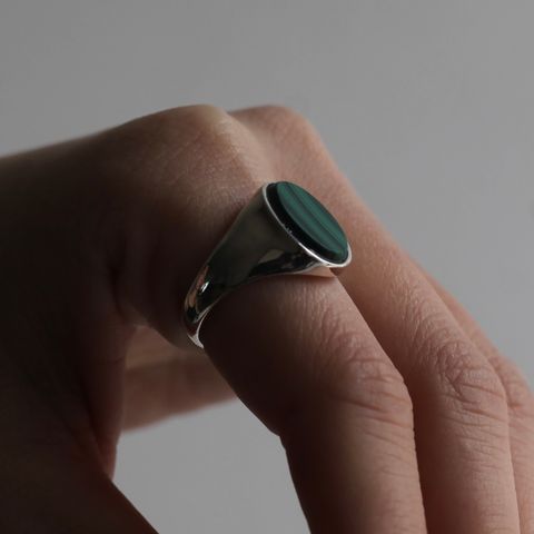 【残り一点】Signet Oval Ring L(MALACHITE)
