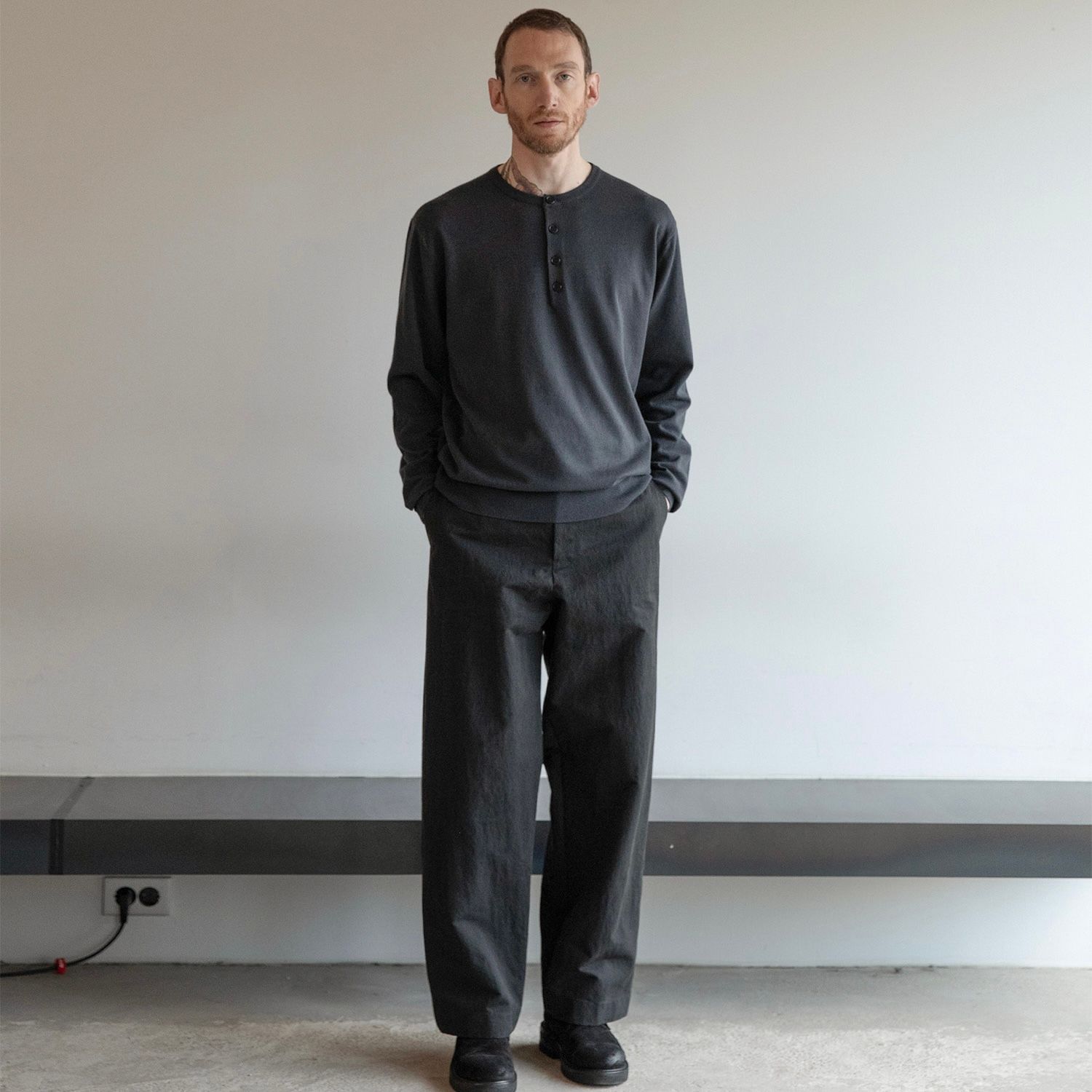 【残り一点】French Henry Neck Knit