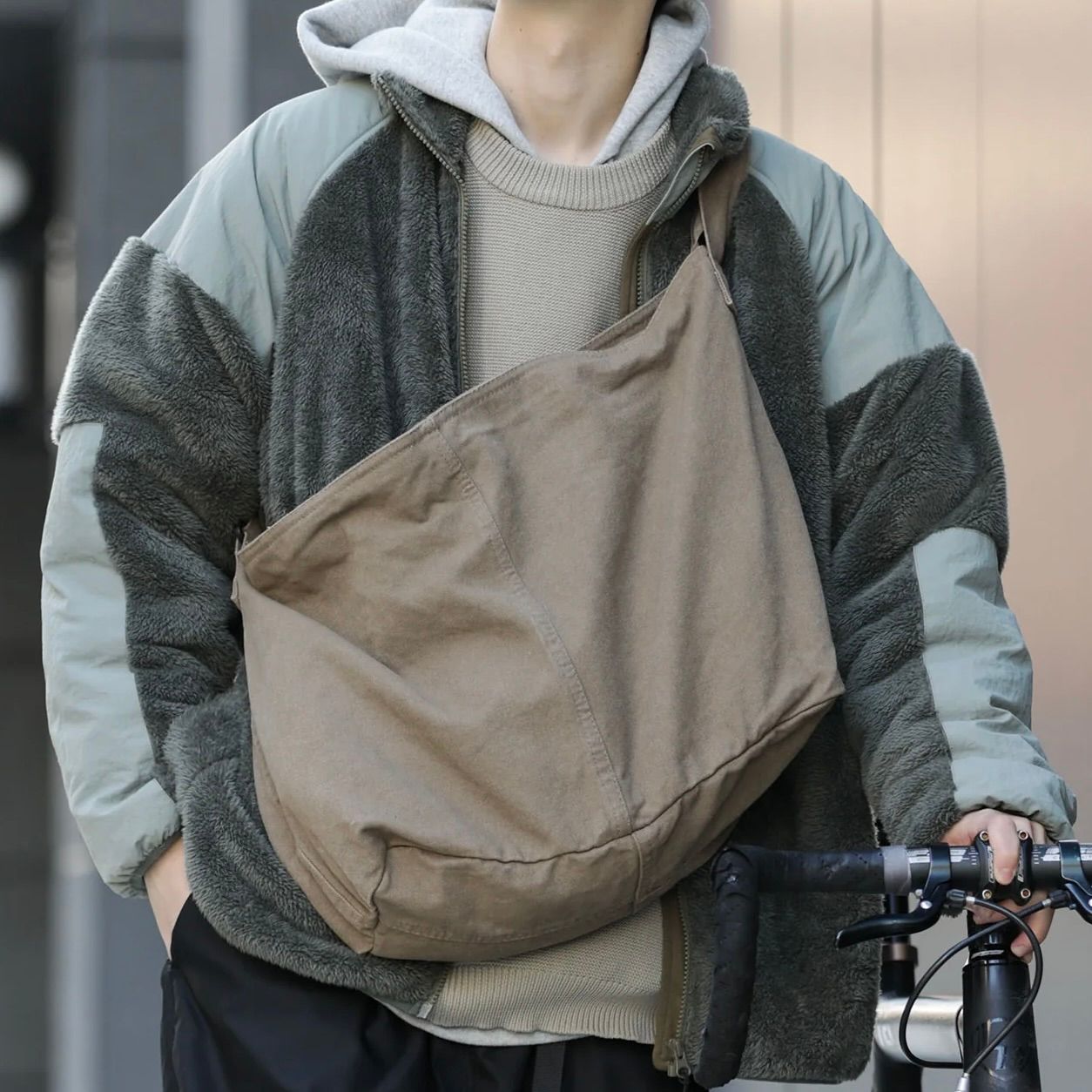 meltum - 【残りわずか】Canvas Messenger Bag | ACRMTSM ONLINE