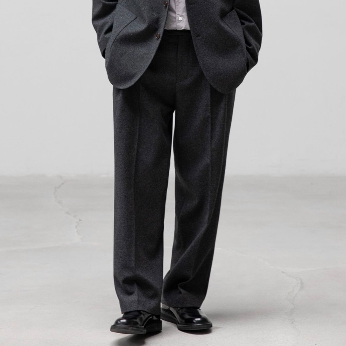【残り一点】Santiago Mild Slacks