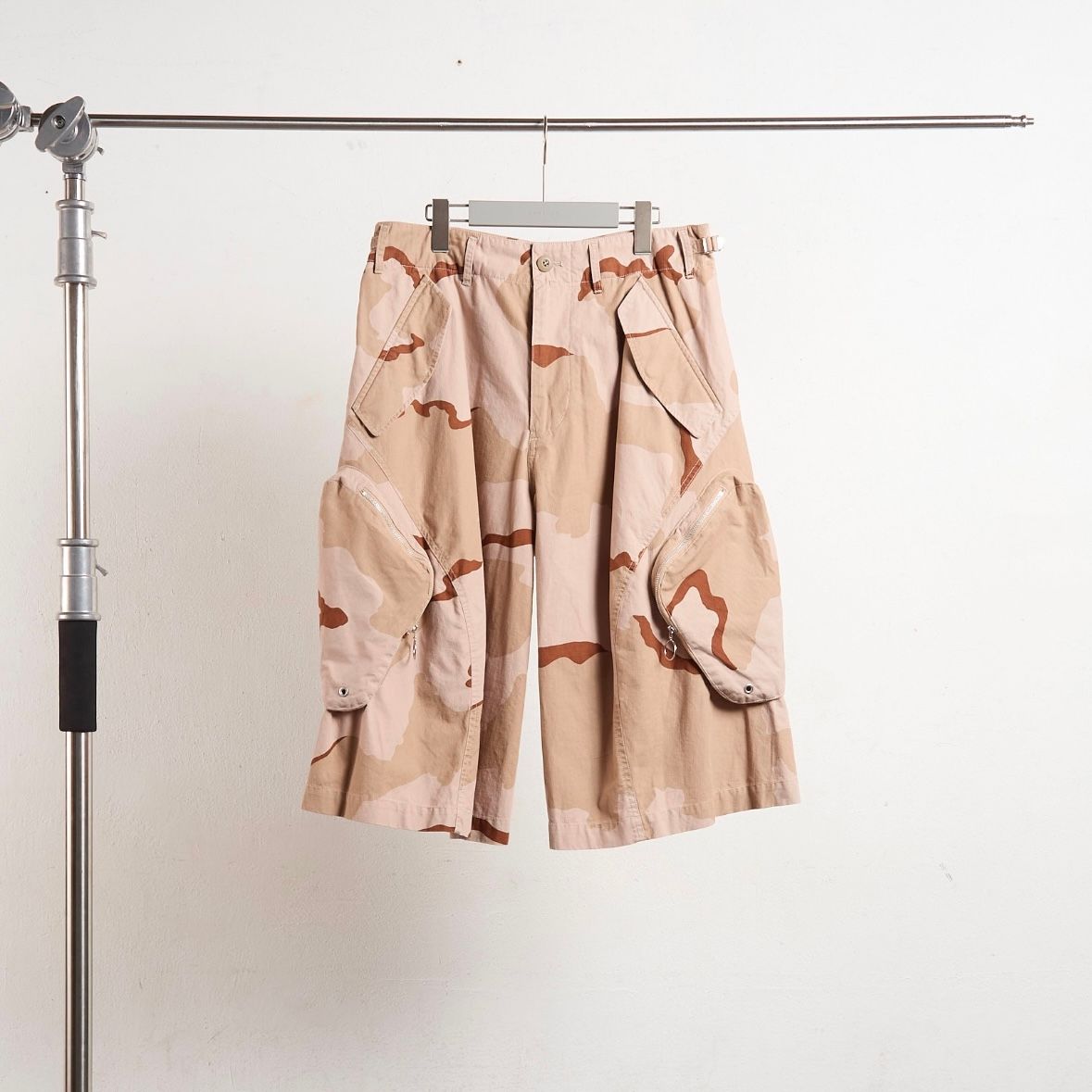 NVRFRGT - 【残りわずか】3D Twisted Cargo Shorts | ACRMTSM