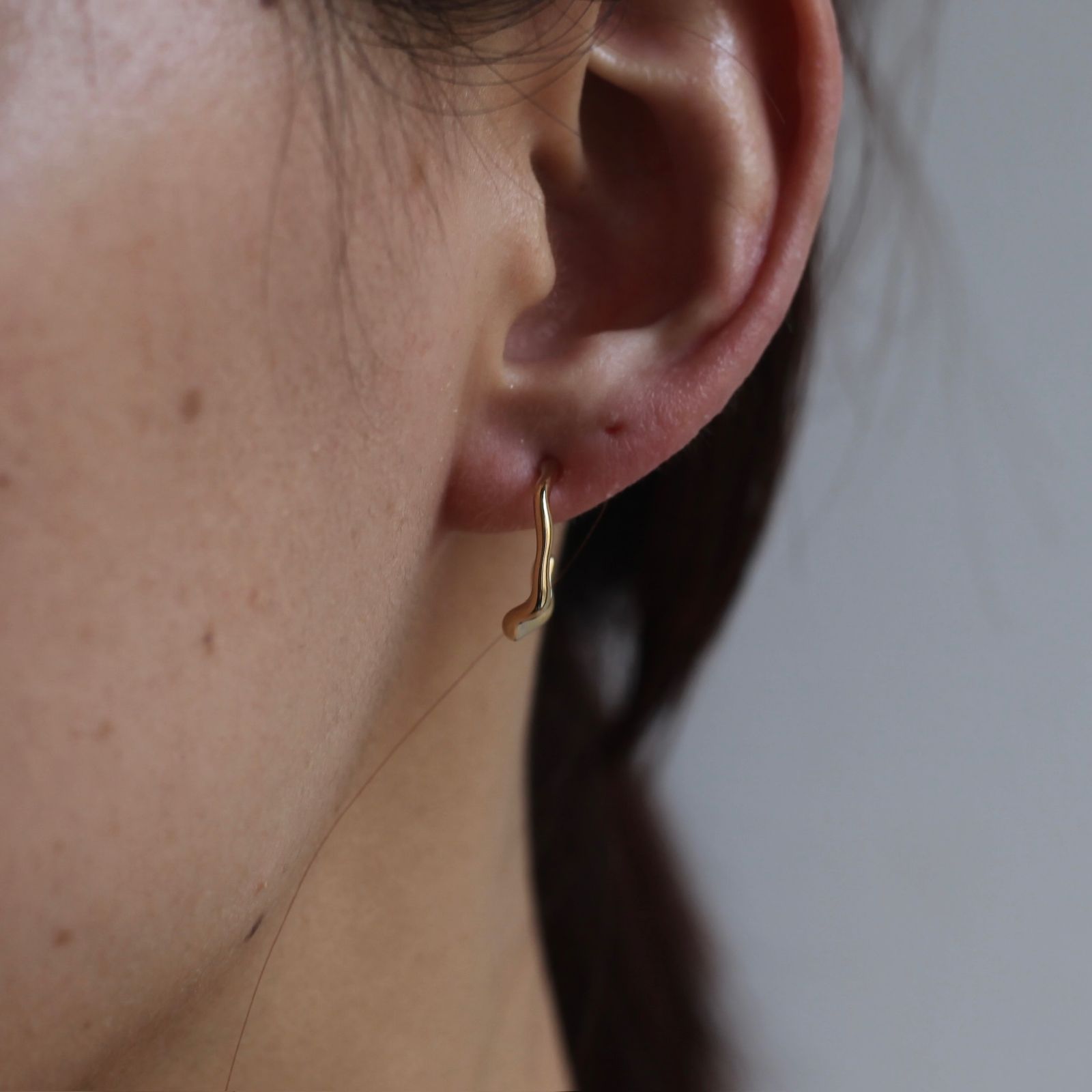 【残り一点】Branch Hoop 1.2cm(GOLD)