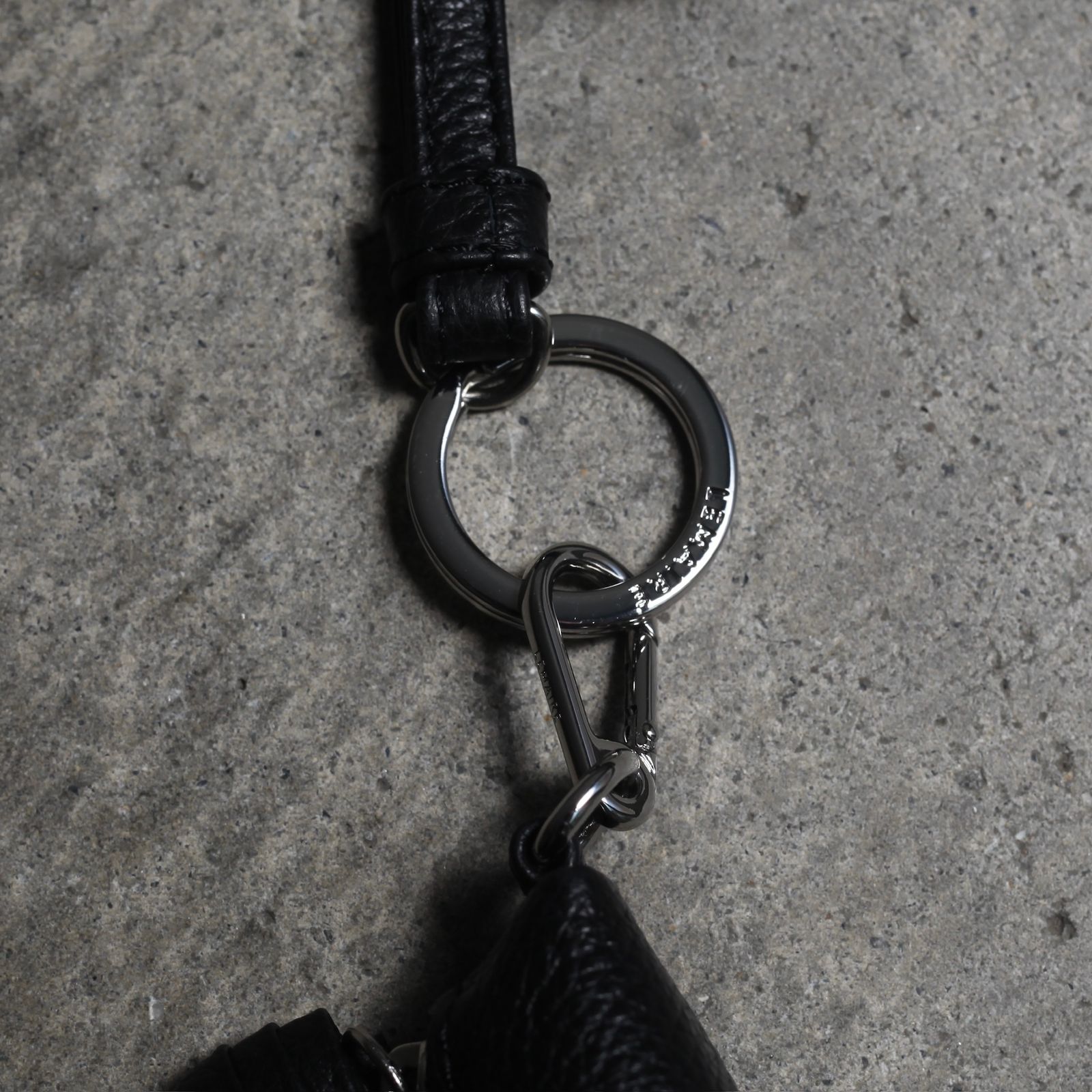 ★LEMAIRE★ ブラック Croissant クロスボディ コインポーチ LEMAIRE(ルメール)】 CROSS-BODY CROISSANT COIN PURSE｜PARIGOT