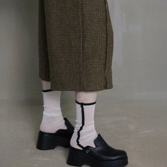 【残り一点】Sheer Line Socks