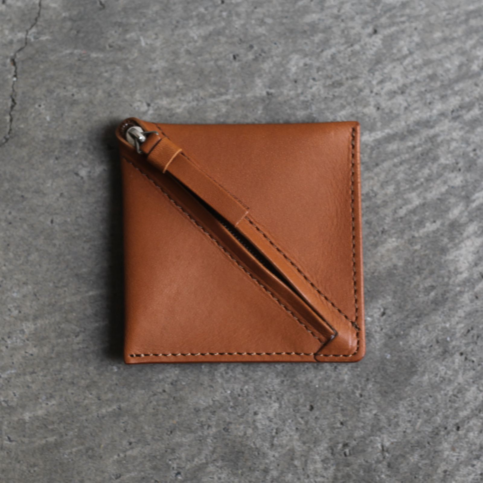 【残り一点】Slant Coin Case