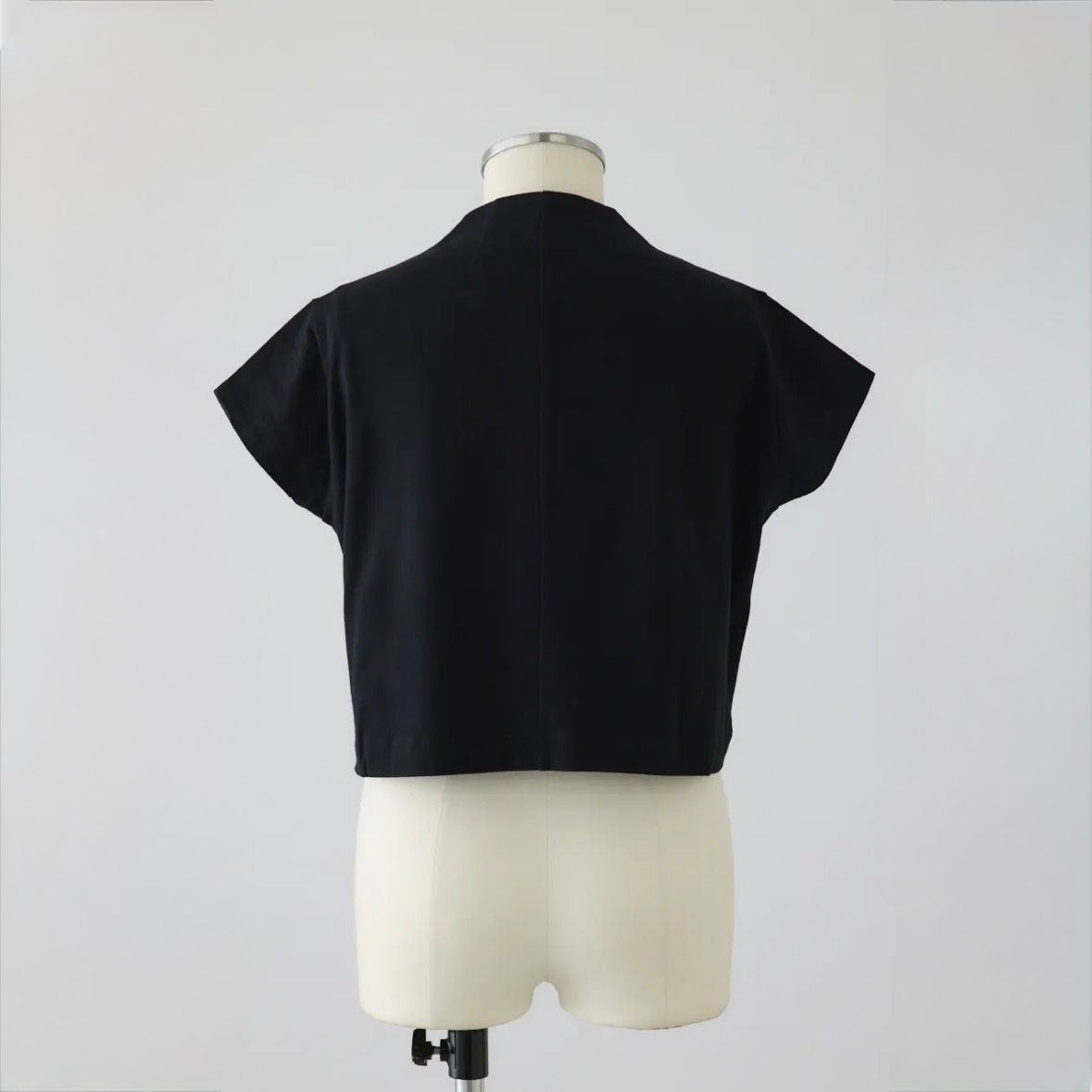 【残り一点】Neck Darts Cut Tops