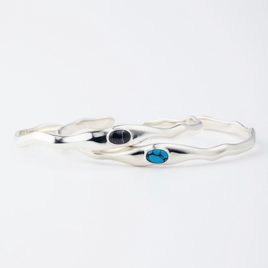 【お取り寄せ注文可能】Stone Wave Bangle