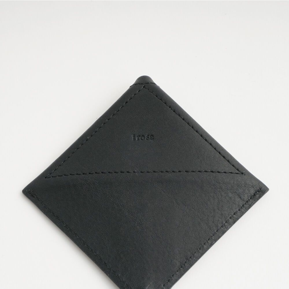 【残りわずか】Slant Coin Case
