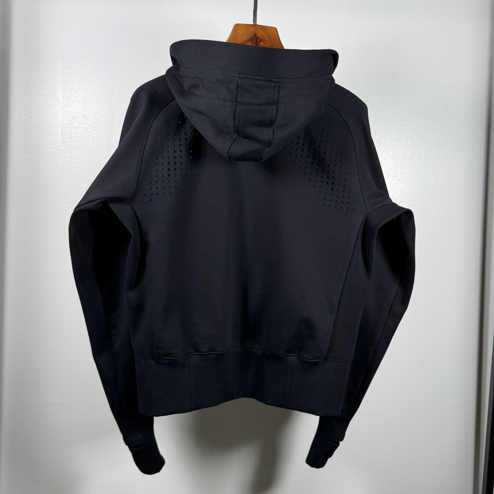【残り一点】Jian Hoodie