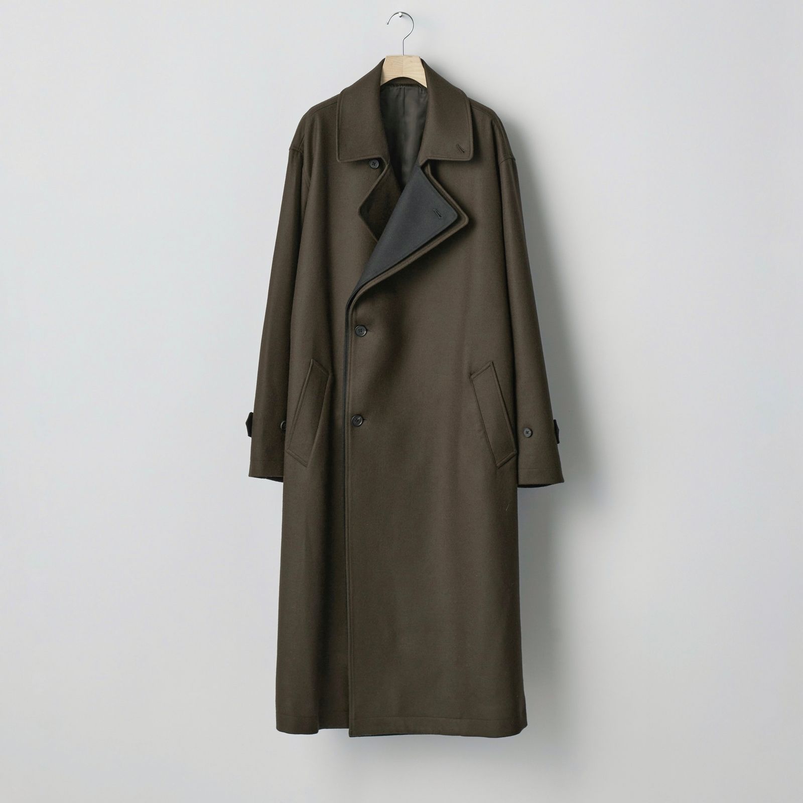 【残りわずか】Double Lapeled Double Breasted Coat