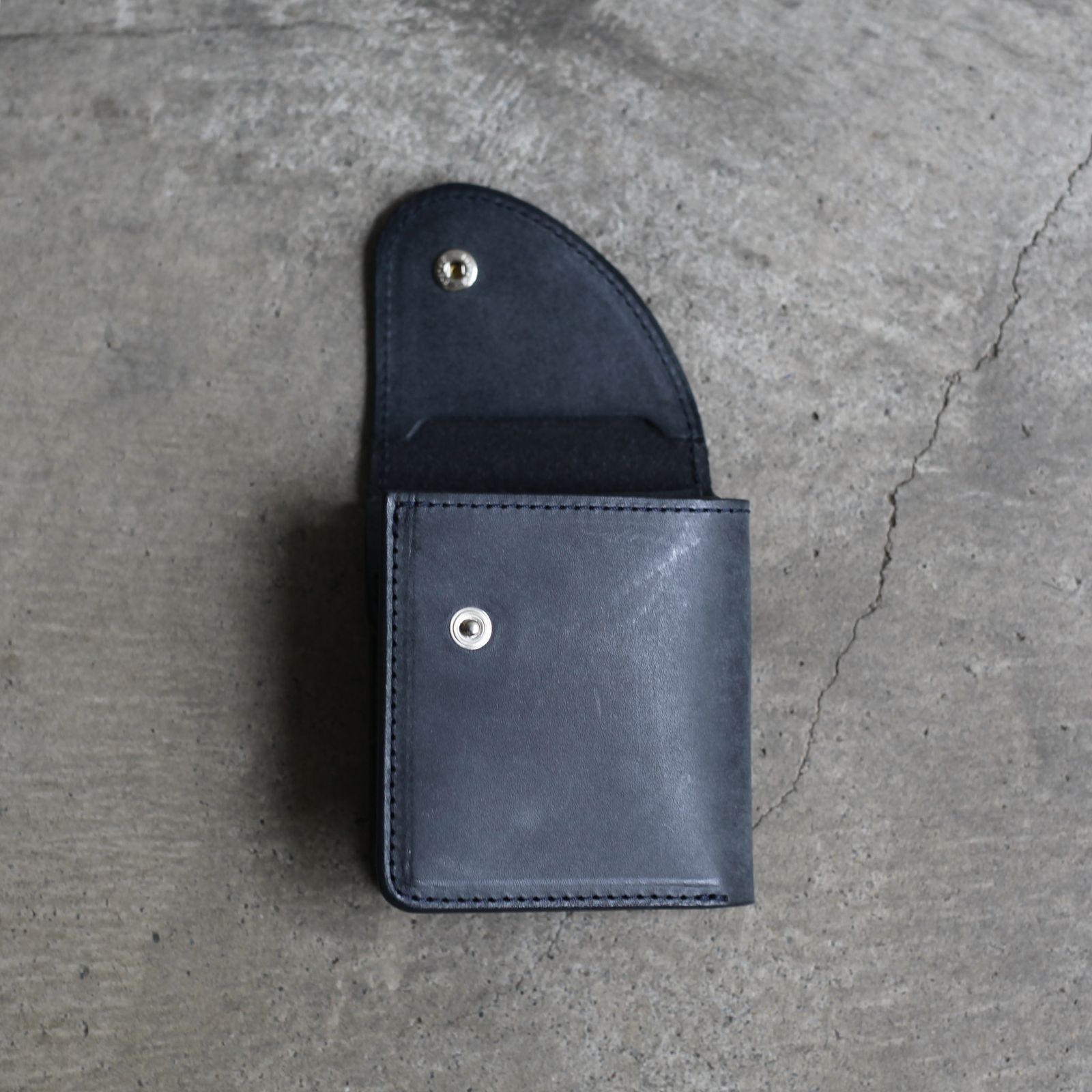 【再販売通知受付可能】Wallet(NAVY)