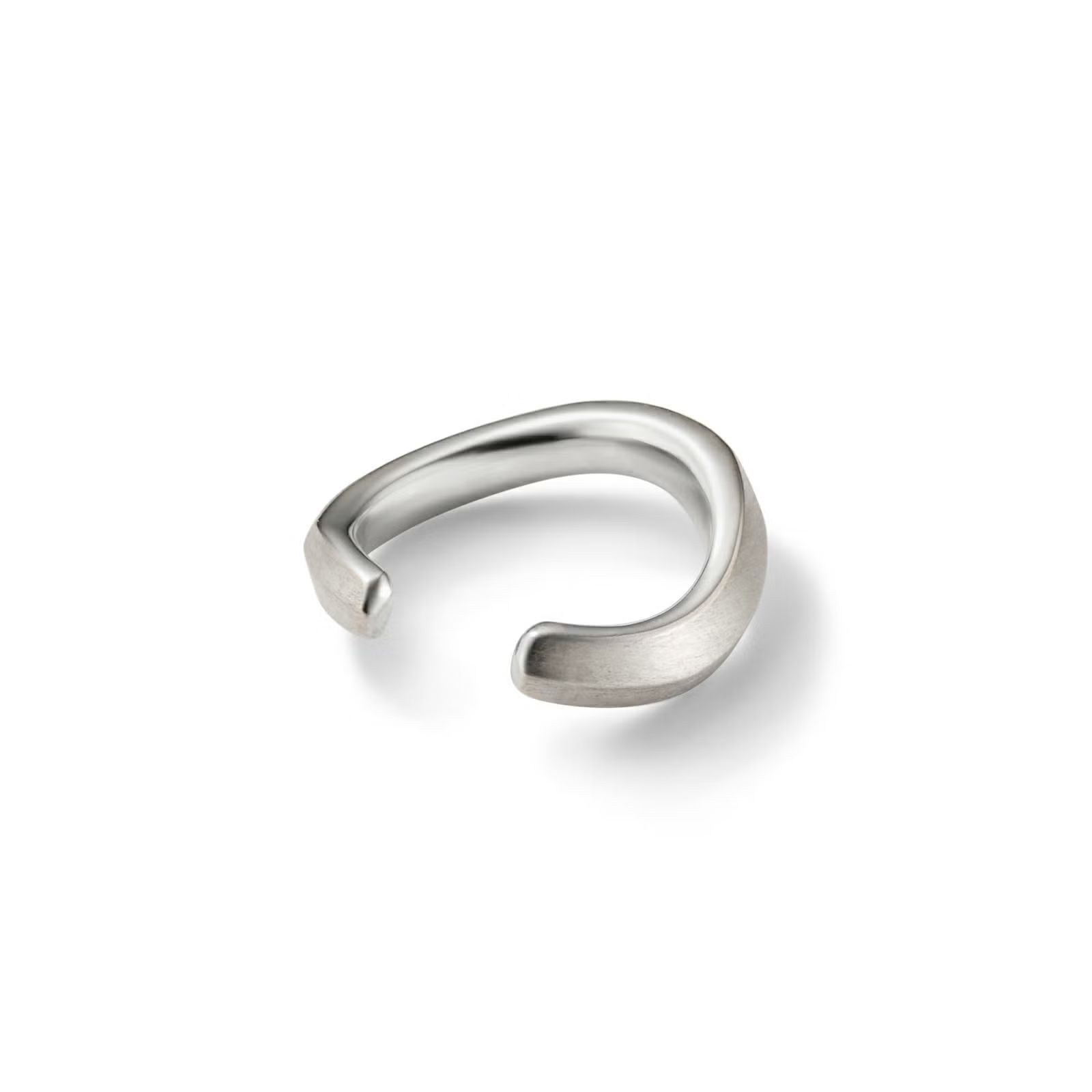【お取り寄せ注文可能】Curved Frost Ear Cuff
