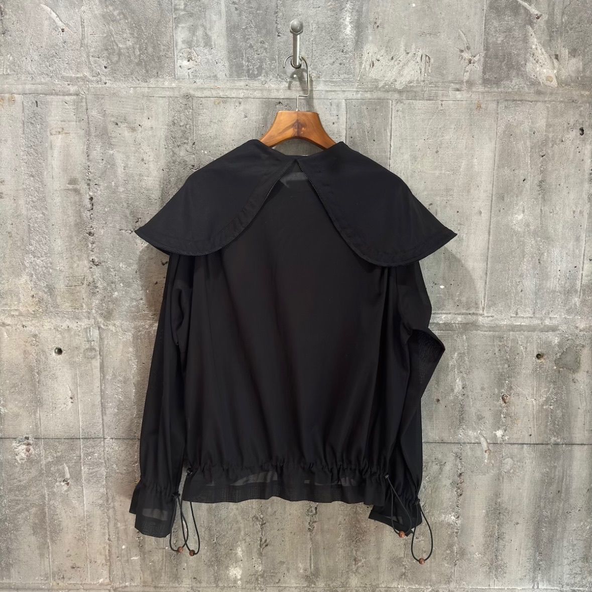 【残り一点】Trtrbz Hoodie
