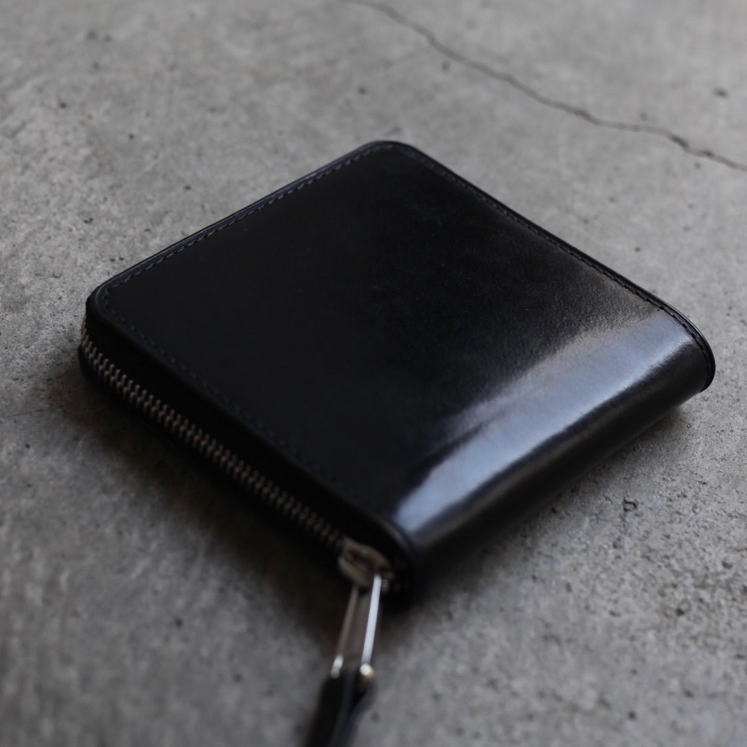 【再販売通知受付可能】Patina Zip Compact Bifold