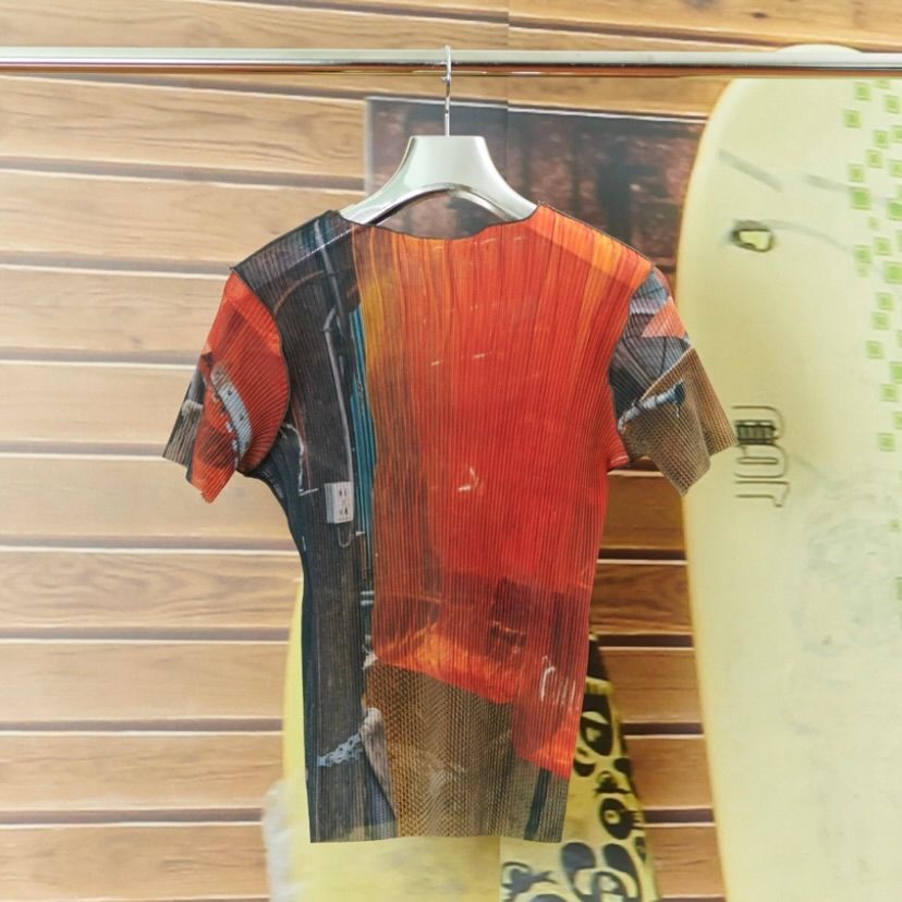 【残り一点】Sheer Graphic Top